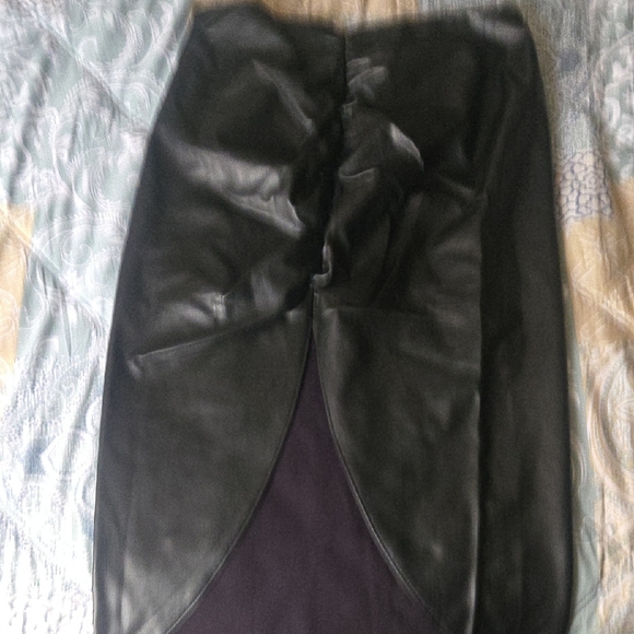 New Veronica Beard Black Pencil Midi Skirt with Slit - Picture 4 of 7